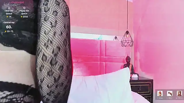 kimCosseyy Adlı Modelin Canlı XXX Sohbeti