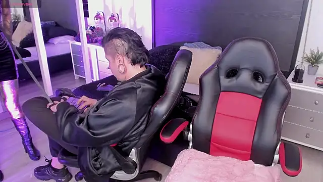 Chat XXX ao vivo de inkedsinners_