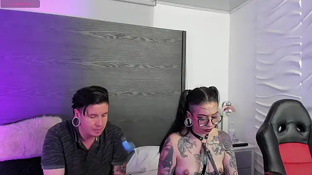 دردشة inkedsinners_ الجنسية المباشرة