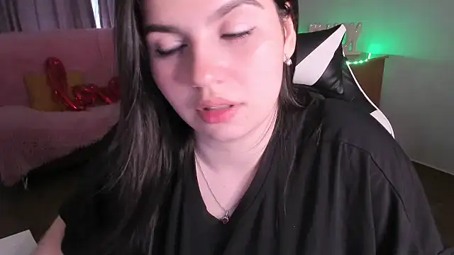 Živý XXX chat KisaModel
