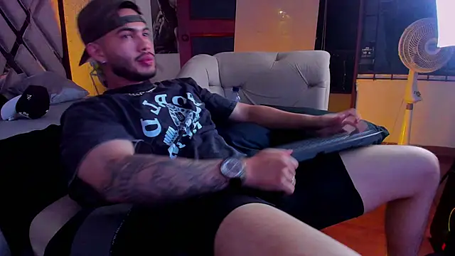 VincentblackのライブXXXチャット