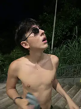 Liam_Mossのウェブカメラショー