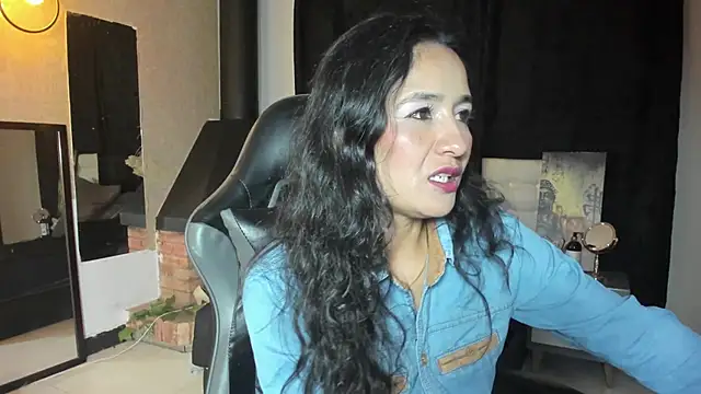 Czat XXX na żywo – Vicky_Angeel