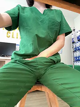 secretly_masturbating Adlı Modelin Canlı XXX Sohbeti