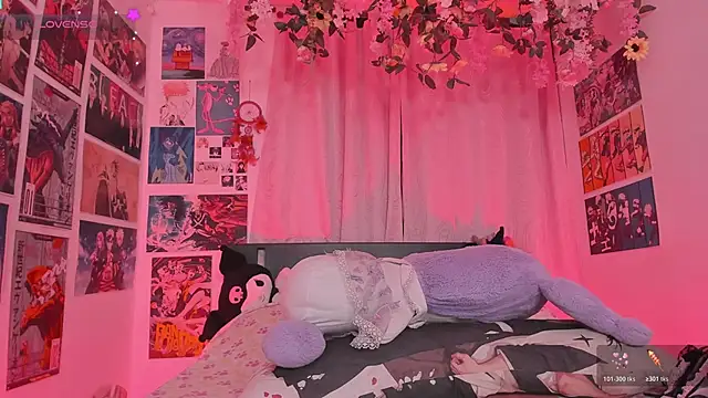 XXX chat uživo modela MissCurvyTop