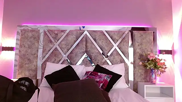 MeganR_ Chat XXX in diretta