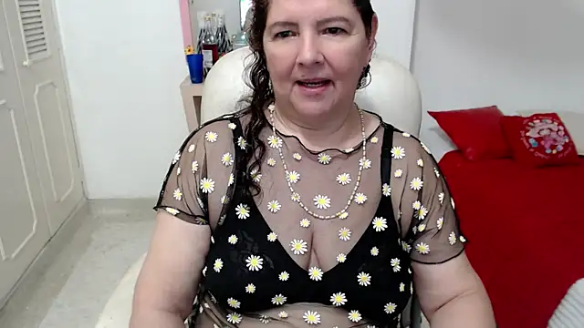 leonela_69 Live XXX-Chat