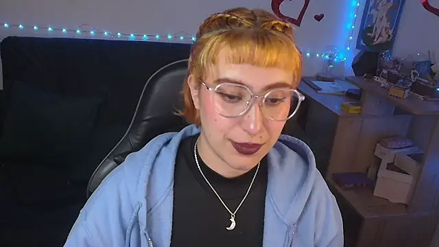 Miacatsito3 লাইভ XXX চ্যাট