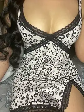 ROUUH's Live XXX Chat