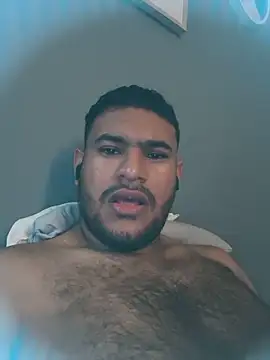 XXX chat uživo modela Leonargg