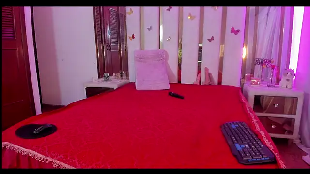 AnyelaGitanaMature – Live XXX-chat