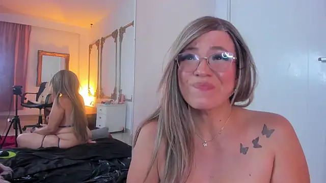 Cristal_Bons' Live XXX Chat