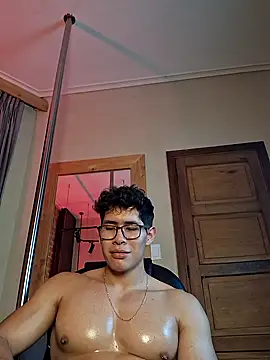 GrayAndrews XXX чат на живо