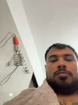 garuv8 – Naživo XXX chat