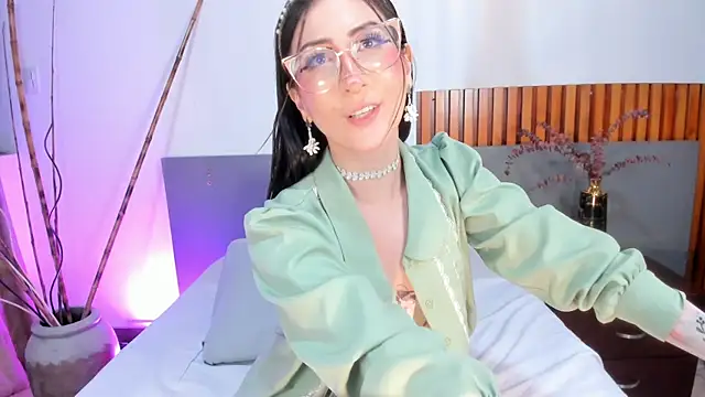 Chatroom XXX en direct de AnnaDenver