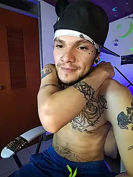 FonixXBelialX's Live XXX Chat