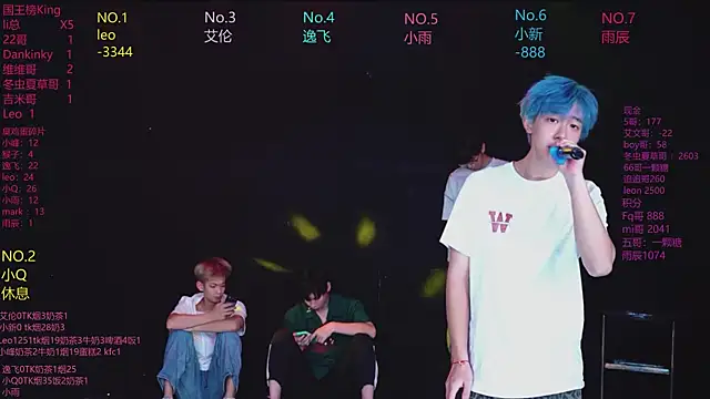 AAA-winnerのライブXXXチャット