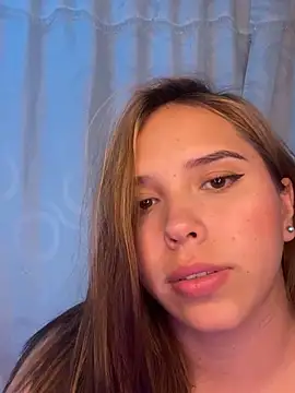 lunacandy_0 élő XXX-chatje
