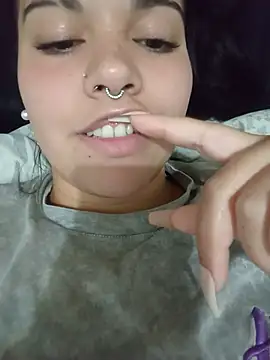 miasex17 লাইভ XXX চ্যাট