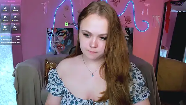 keri_ti's Live XXX Chat