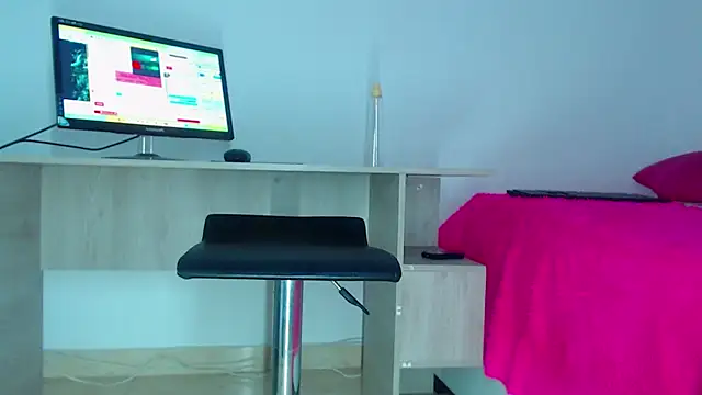 XXX chat uživo modela Milytylor