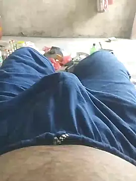 Chatroom XXX en direct de bigh96dik
