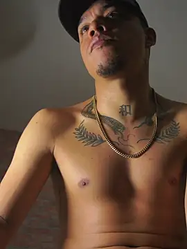 AlphaMasterXxx লাইভ XXX চ্যাট
