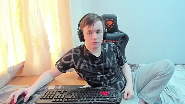 iliaskrislove live XXX chat