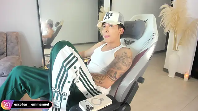 escobar_emmanuel Chat XXX in diretta
