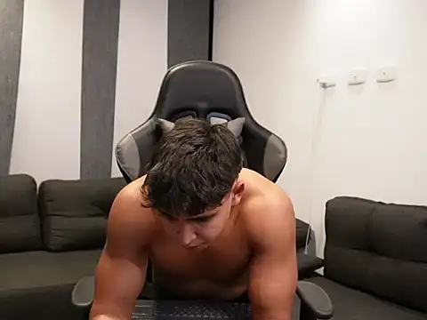 Онлайн чат XXX Bray_Kevin