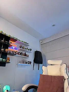 Sharon_07 Adlı Modelin Canlı XXX Sohbeti