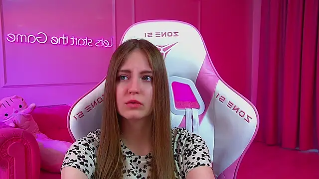 SofiaSarvains' Live XXX Chat