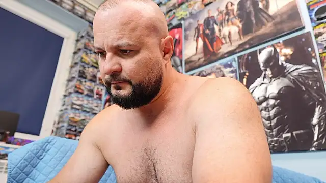 Muscle_Bear Adlı Modelin Canlı XXX Sohbeti