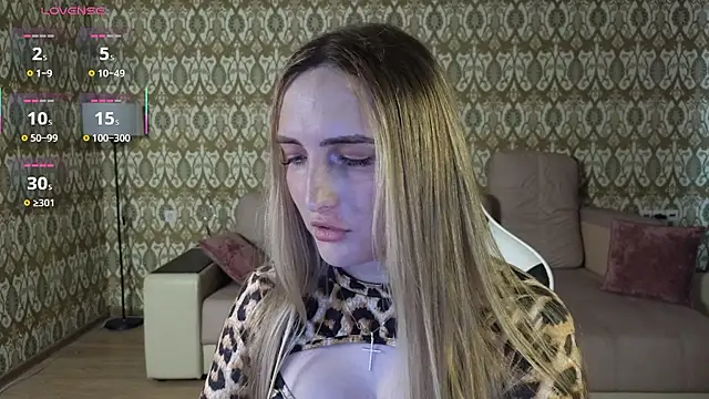 Chat XXX ao vivo de Vi_Luxy