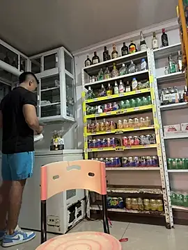 XXX chat uživo modela OliverWest04