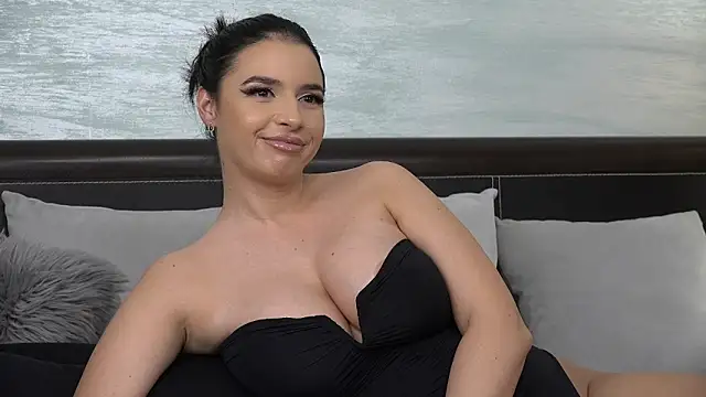 Natanniella Chat XXX live