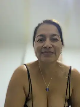 Jlo_69's Live XXX Chat