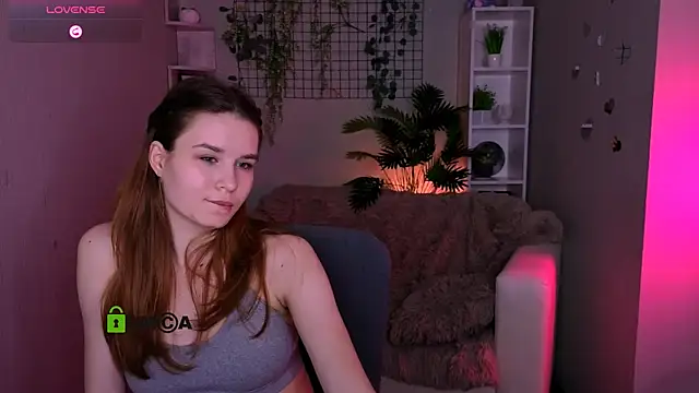 angie_foxy1 Adlı Modelin Canlı XXX Sohbeti