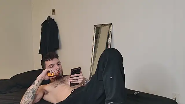 צ'אט XXX בשידור חי של JackDesFeux