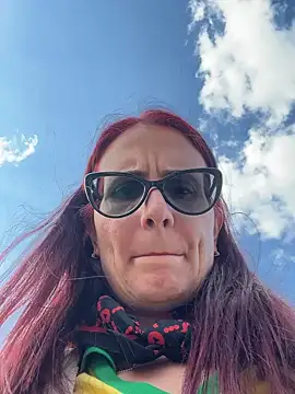 NataKitten élő XXX-chatje
