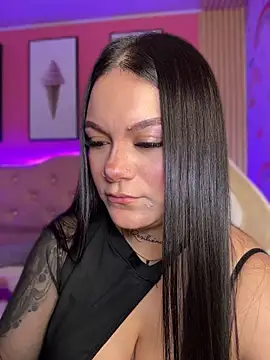 Megaan__More's Live XXX Chat