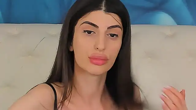 Chat XXX en directo de SkinnyDolly