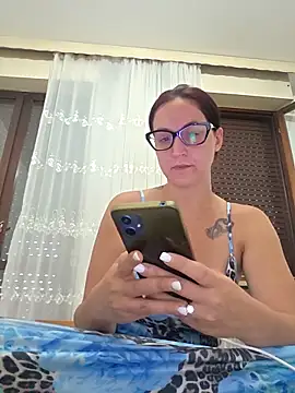 Nicolevellori Adlı Modelin Canlı XXX Sohbeti