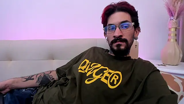 Jonathan_Soto's Live XXX Chat