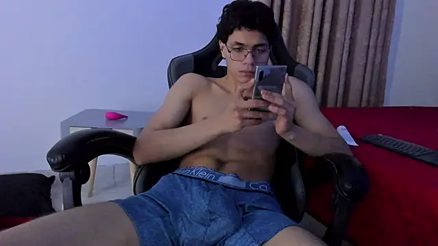 Chat XXX Live Ithan_Hott