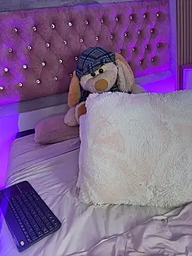 MylaDreams Chat XXX in diretta