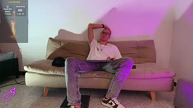 Vlad__night 现场XXX聊天