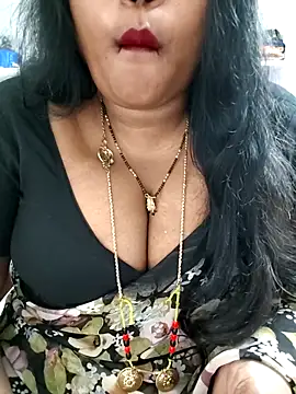 Swapna_1143's Live XXX Chat