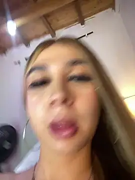 Exotic__XXX's Live XXX Chat