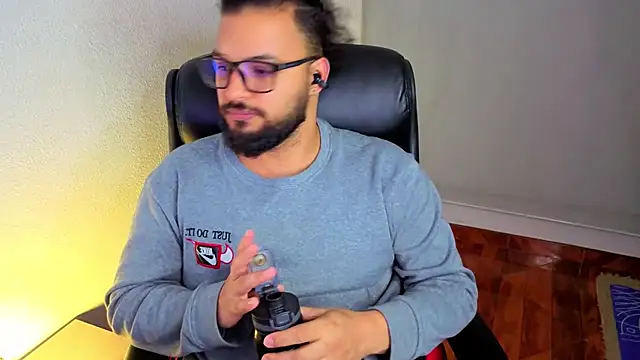 Chat XXX Live Ernesto-Rodriguez82